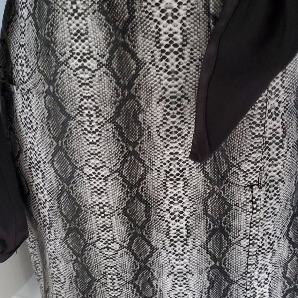 Skirt - Picture 2 of 5